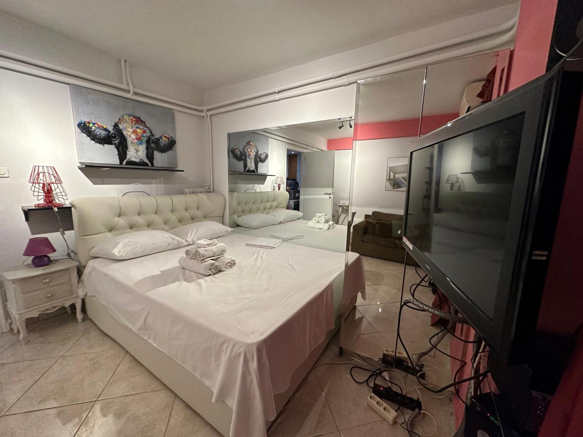Harrys Apartment Athena Bagian luar foto